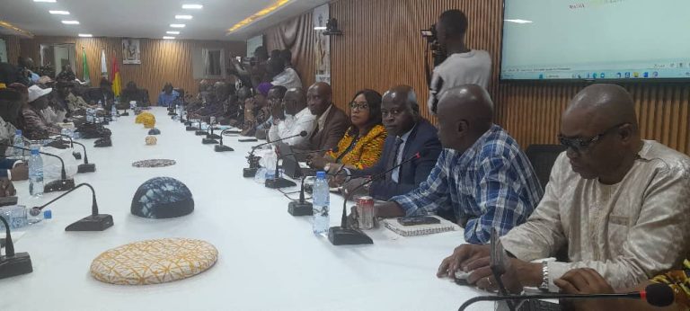 Négociation tripartite : un protocole d’accord signé, les 35% acceptés par le gouvernement 