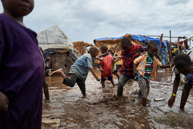 Guinée : Saison des grandes pluies : les autorités appellent à une vigilance accrue pour protéger les enfants.