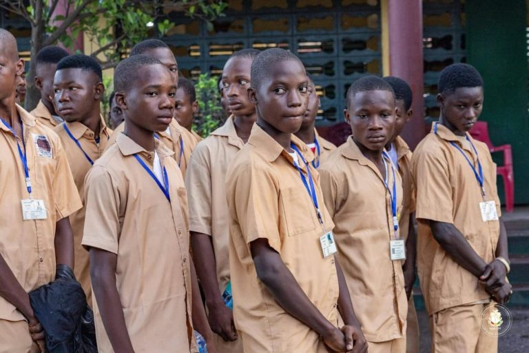 Éducation : Publication des résultats du BEPC 2025-2026 : entre joie, déception et appel à l&rsquo;engagement de tous.