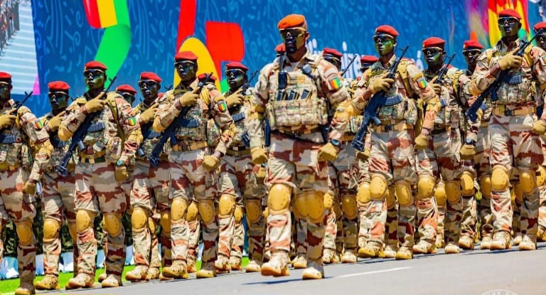Guinée : 173 militaires radiés pour désertion, dont le commandant Michel Lamah.